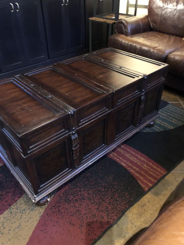 Ashley S Furniture Solid Wood Coffee Table With 2 End Tables For Ashley S Furniture Solid Wood Coffee Table With 2 End Tables