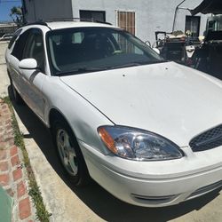 2003 Ford Taurus