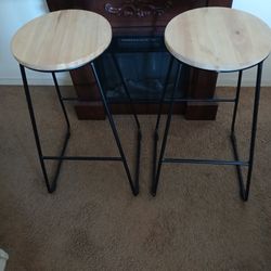MAINSTAY BAR STOOLS