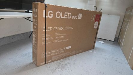 New 65 LG Oled C5 Smart TV 4K UHD with 144 Hz refresh rate. New in the box