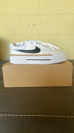 Nike Court Legacy Lift Women’s Size 10.5