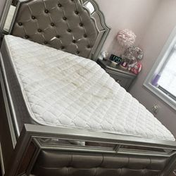 Queen Size Bedroom Set