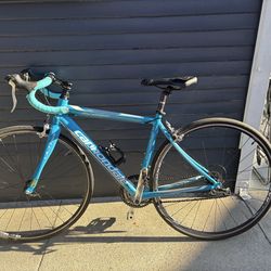Cannondale synapse 48 cm small road bike