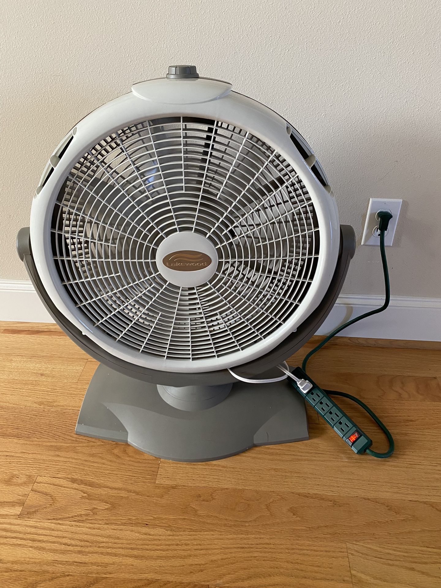 Large Lakewood 21” High Velocity Round Fan