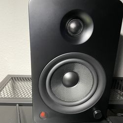 Kanto YU6MB Powered Bookshelf Speakers
