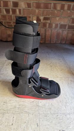 Walking Boot Size M