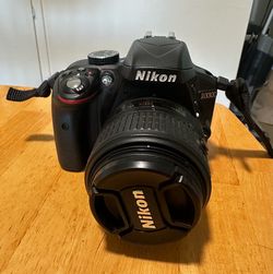 Nikon D3300 DSLR (Low Shutter Count)