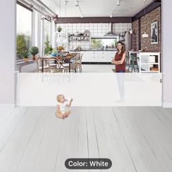 Baby /Pet Retractable Gate