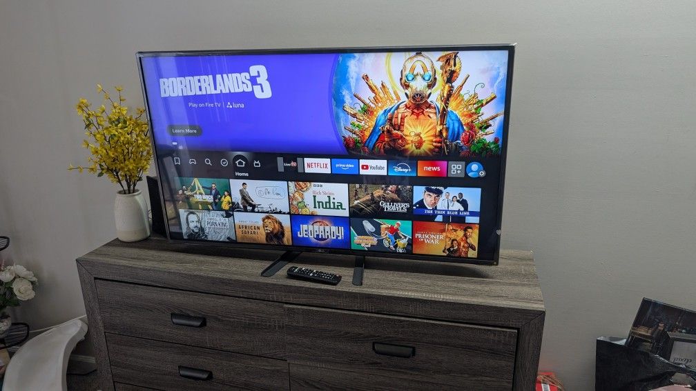 Move Out Sell : LG 4k TV 49"