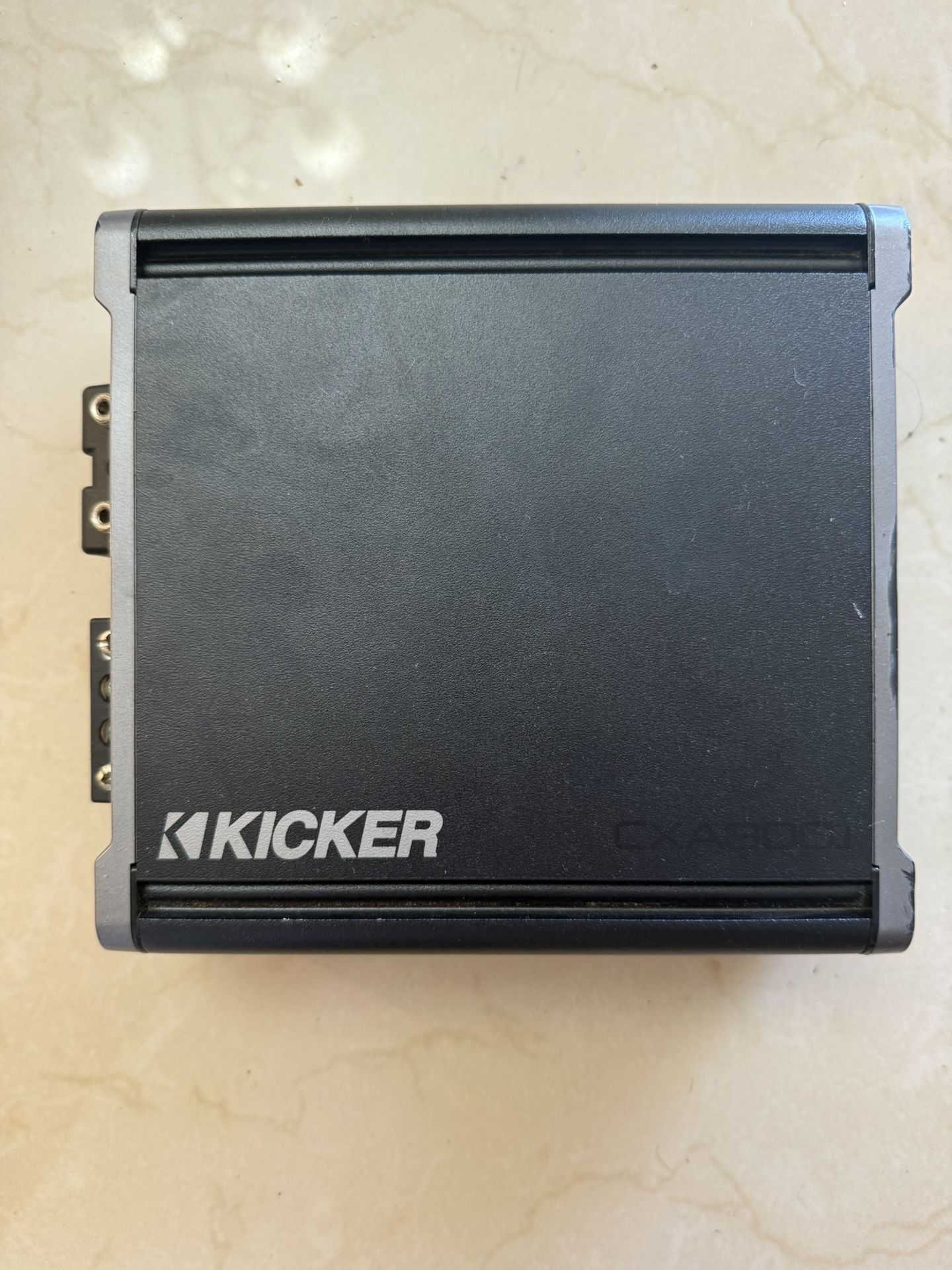 Kicker Sub Amp