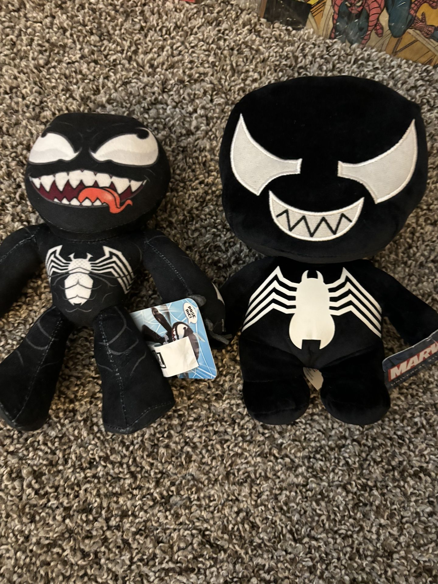 Venom Plush Set