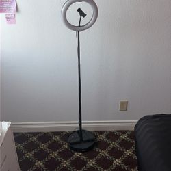 ring light with phone holder usb