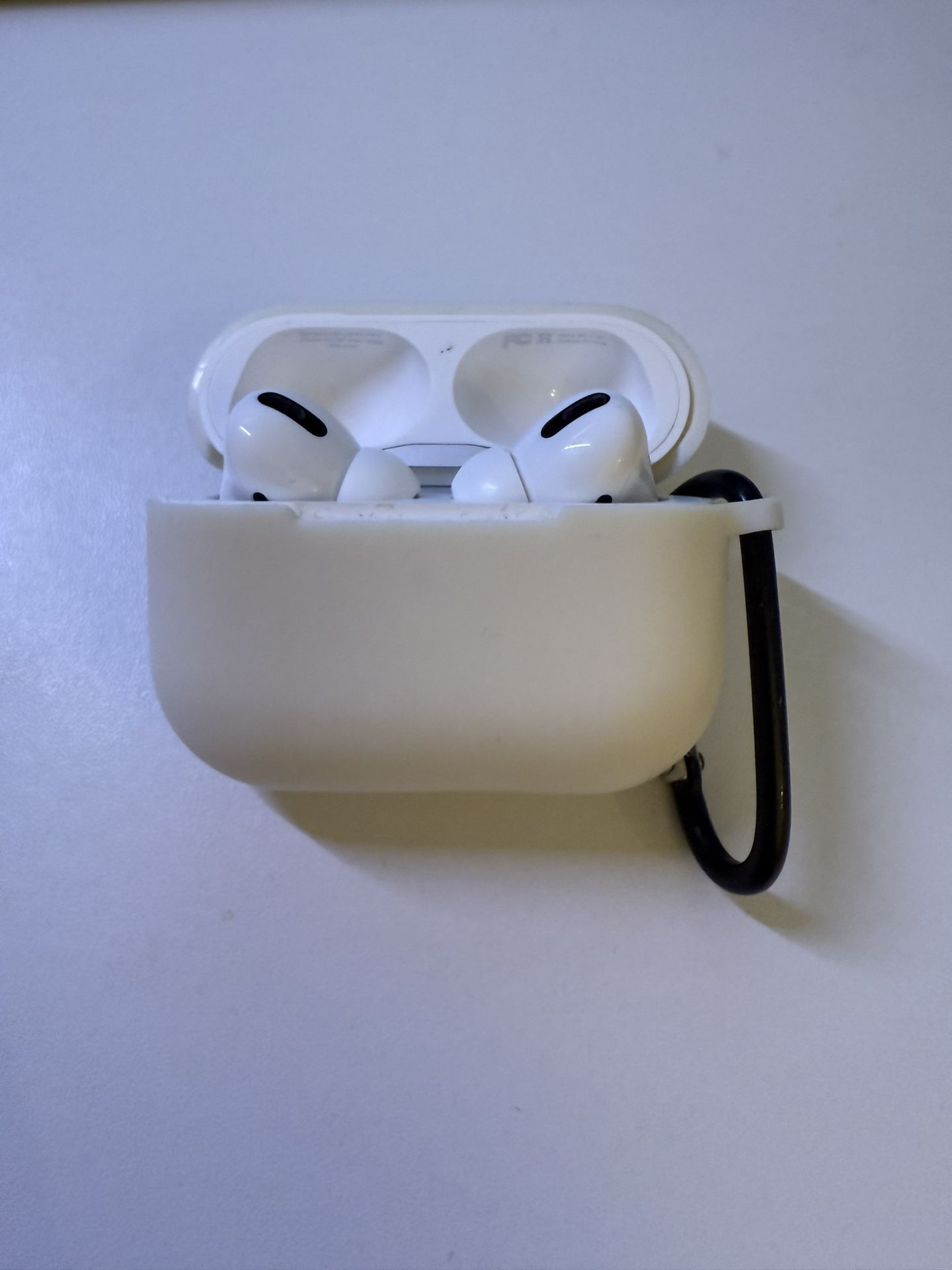 Used AirPods Pro 1st gen