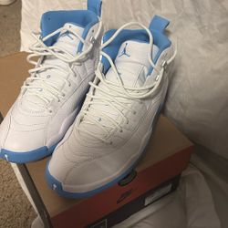 Air Jordan 12 retros baby blue and white never worn