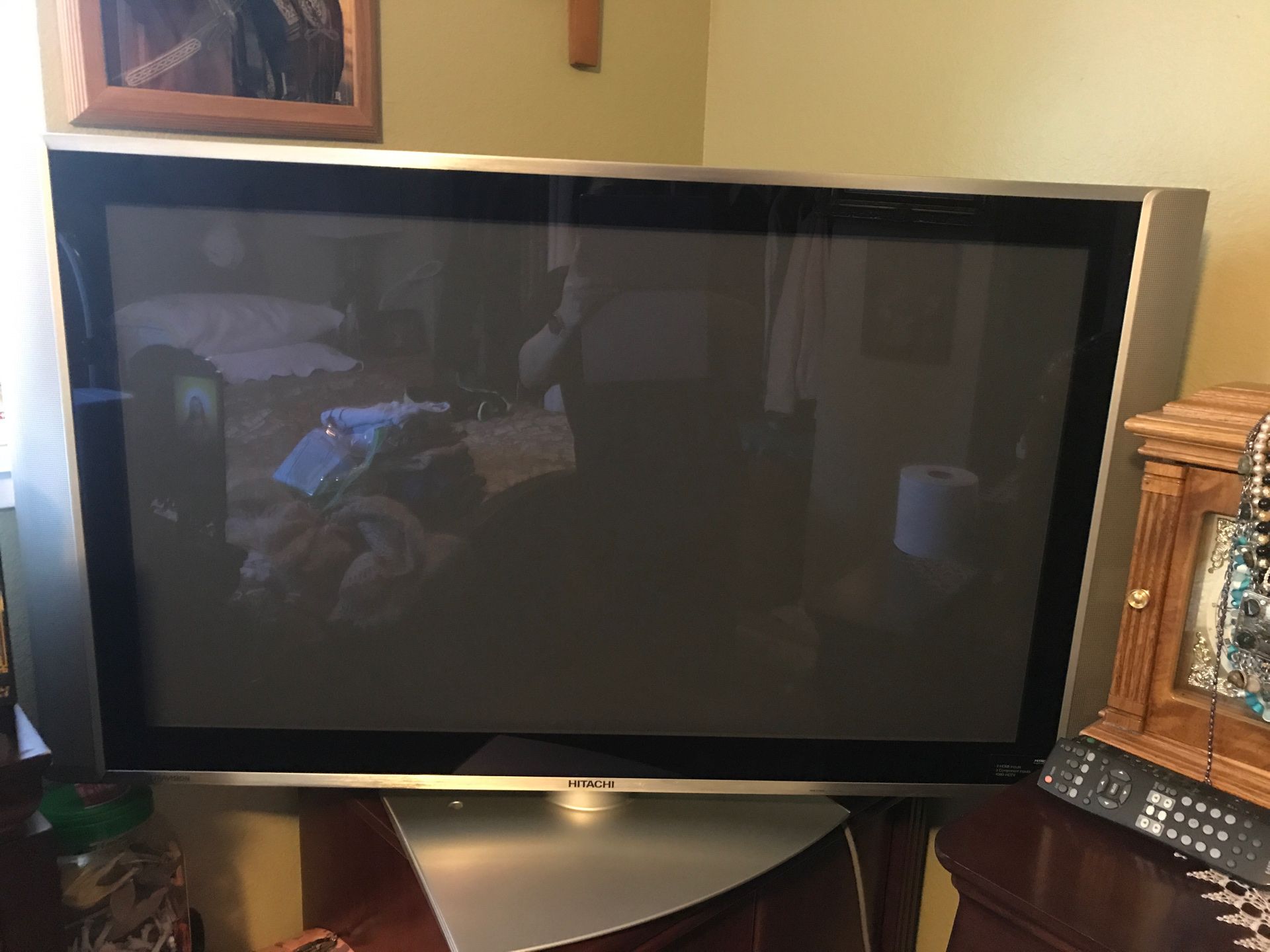 Hitachi tv