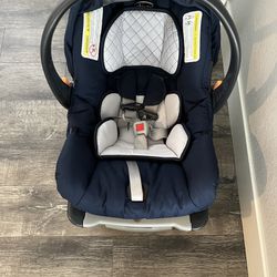 Chicco keyfit infant carseat