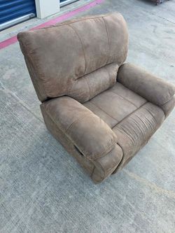 Rocking recliner