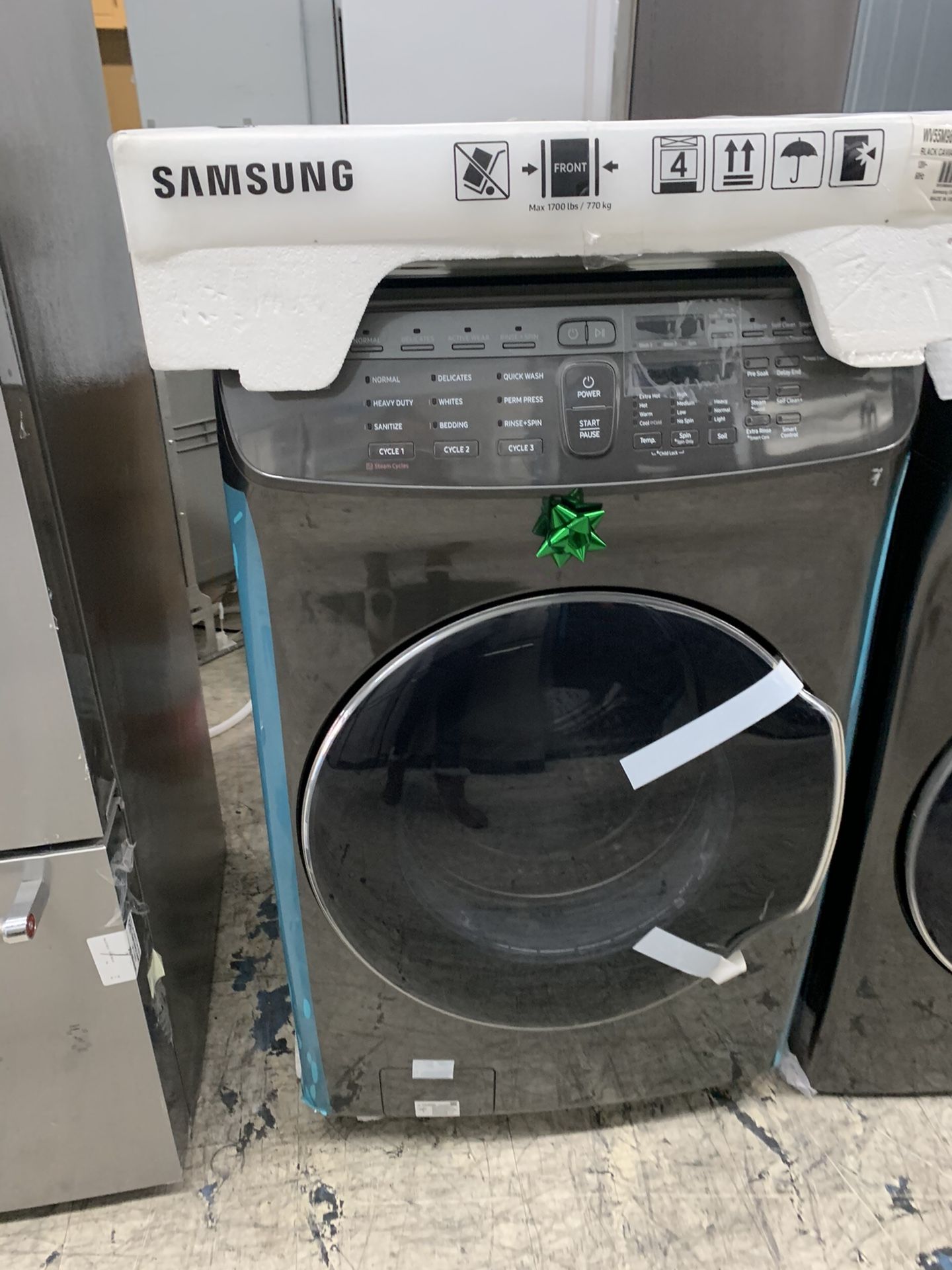 Samsung flex washer & dryer set