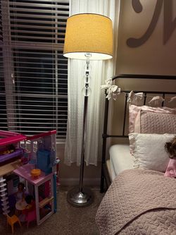 Floor lamp