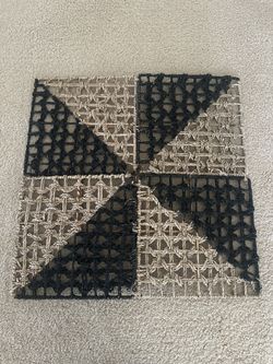 WALL DECOR