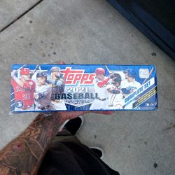 Topps 2021 Baseball Trading Cards Complete Set