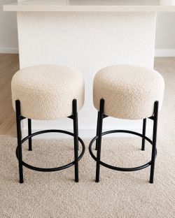 Set of 2 cream boucle counter/bar stools