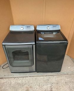 Samsung washer and dryer laundry set