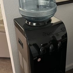 Water Dispenser 