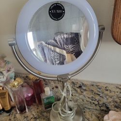 Zadro Lighted Makeup Mirror with Dual-sided 10x/1x magnification, 7.5 inch mirror, corded