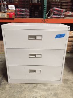 Filing Cabinet - Gabinete de Archivo