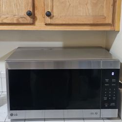 LG Microwave Oven