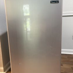 Magic Chef Mini Fridge