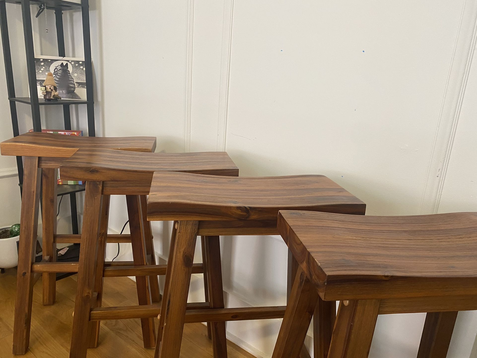 Set of 4 Wooden Bar Stools