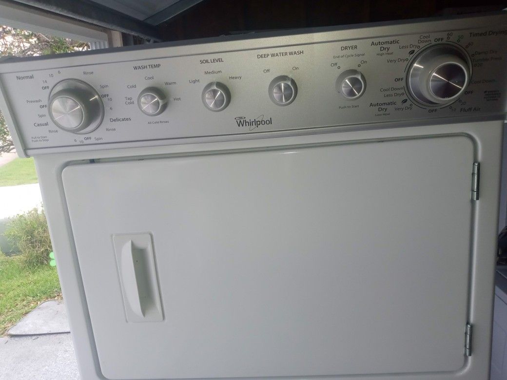 Whirlpool Full Size Washer Dryer Combo!