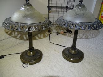 2 Italian lamps