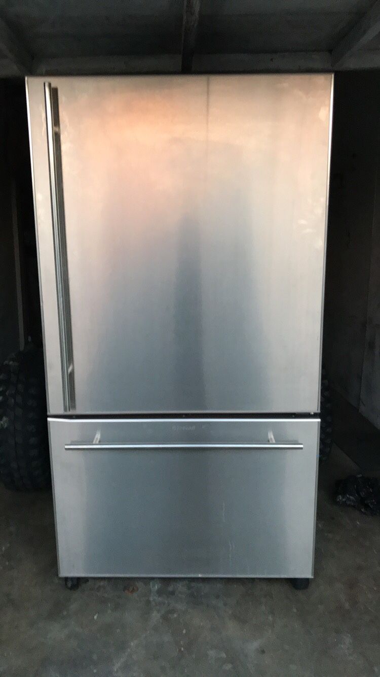 Stainless steel refrigerator