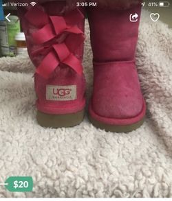 Little Girl UGG - size7