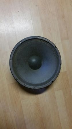 15 inch 4 ohm 400 watt bass guitar speaker like New
