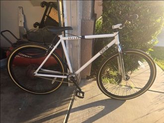 Fixed gear bicycle