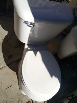 Toilet High Efficiency
