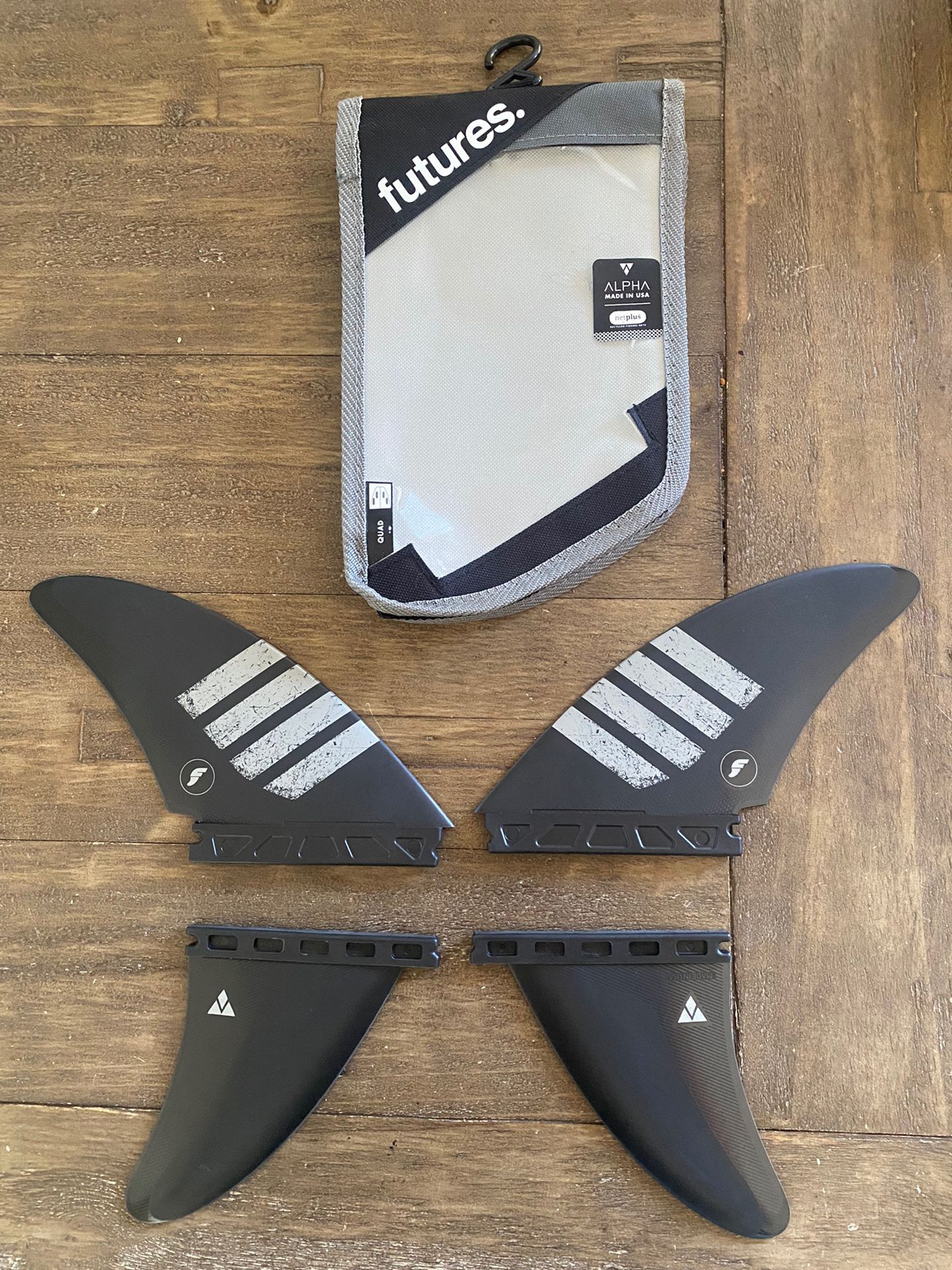 New Set Of 4 Fin Future Alpha Controller Fin Base