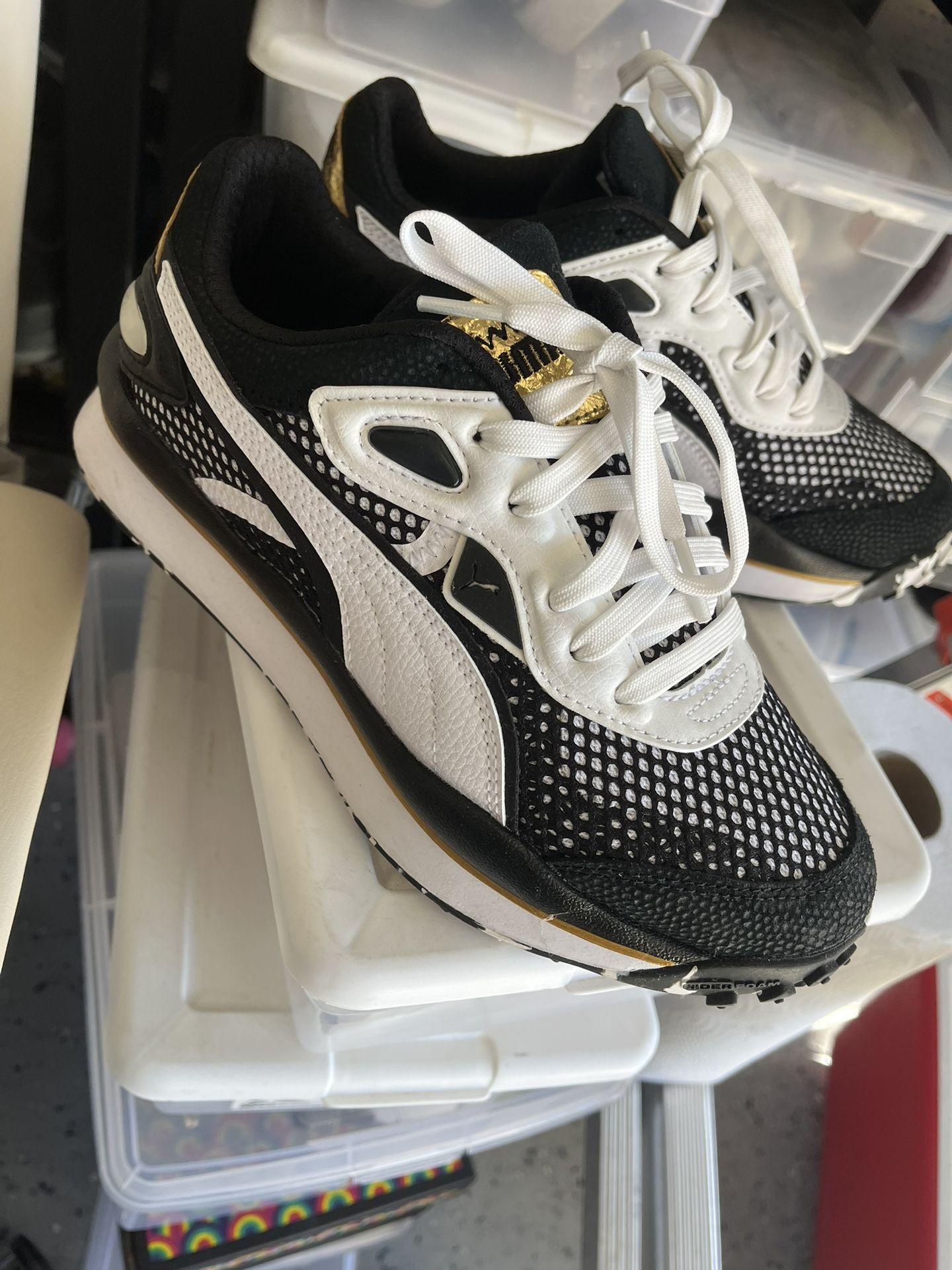 Puma sneakers Women’s 7