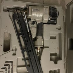 Portor Cable Nail Gun w/ Case
