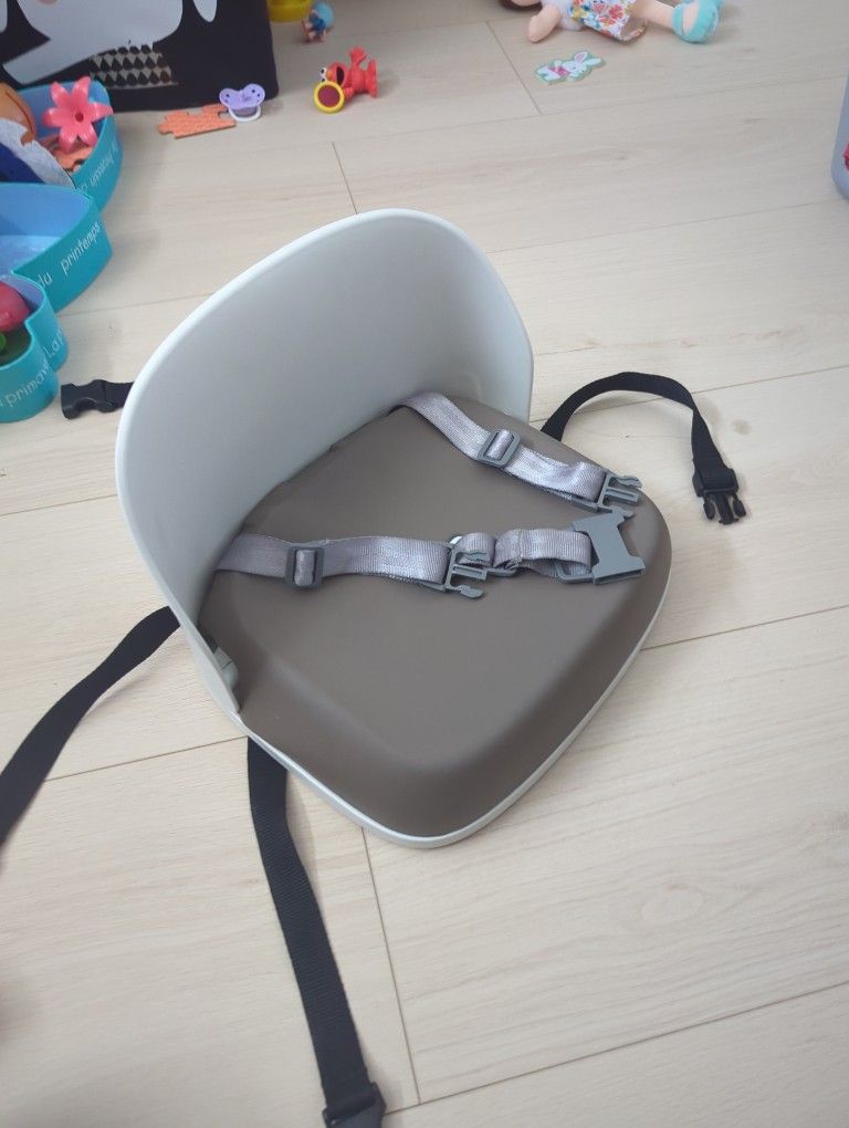 OXO Booster Seat