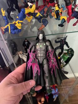 Marvel Legends INFAMOUS IRON MAN Doctor Doom 2017 Hasbro 6” Action Figure
