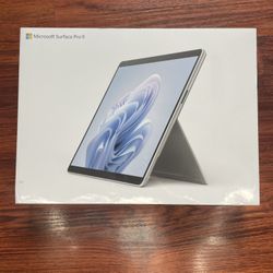 Microsoft Surface Pro 9 i7 16gb RAM 256gb SSD