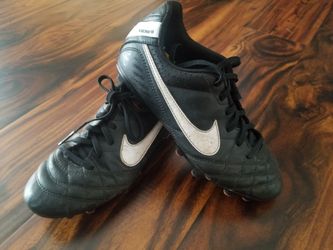 Nike Tiempo youth cleats