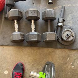 Two 12.5 Kg Two 35lbs Two 45