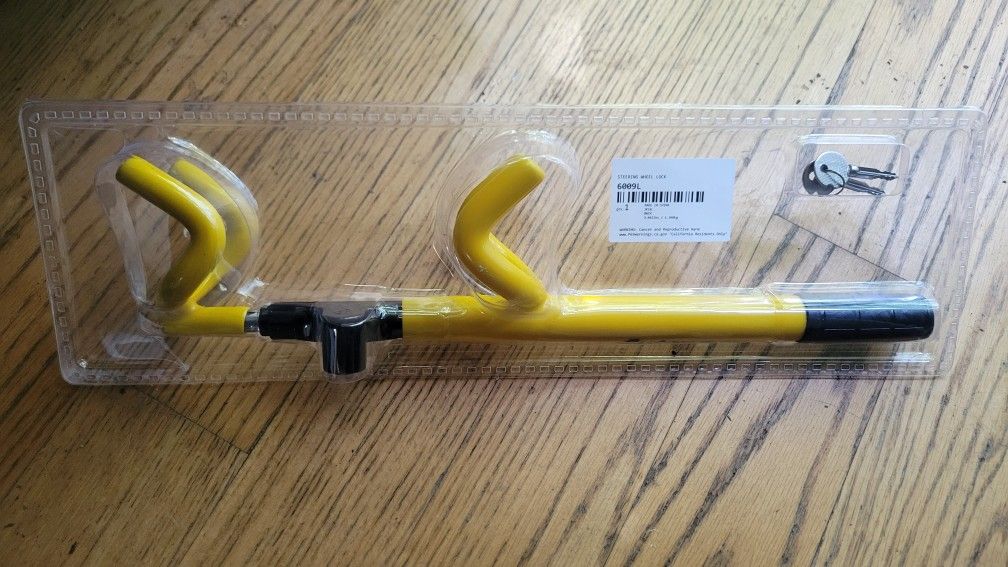 Double Hook Universal Steering Wheel Lock for Cars, Vans & Motorhomes