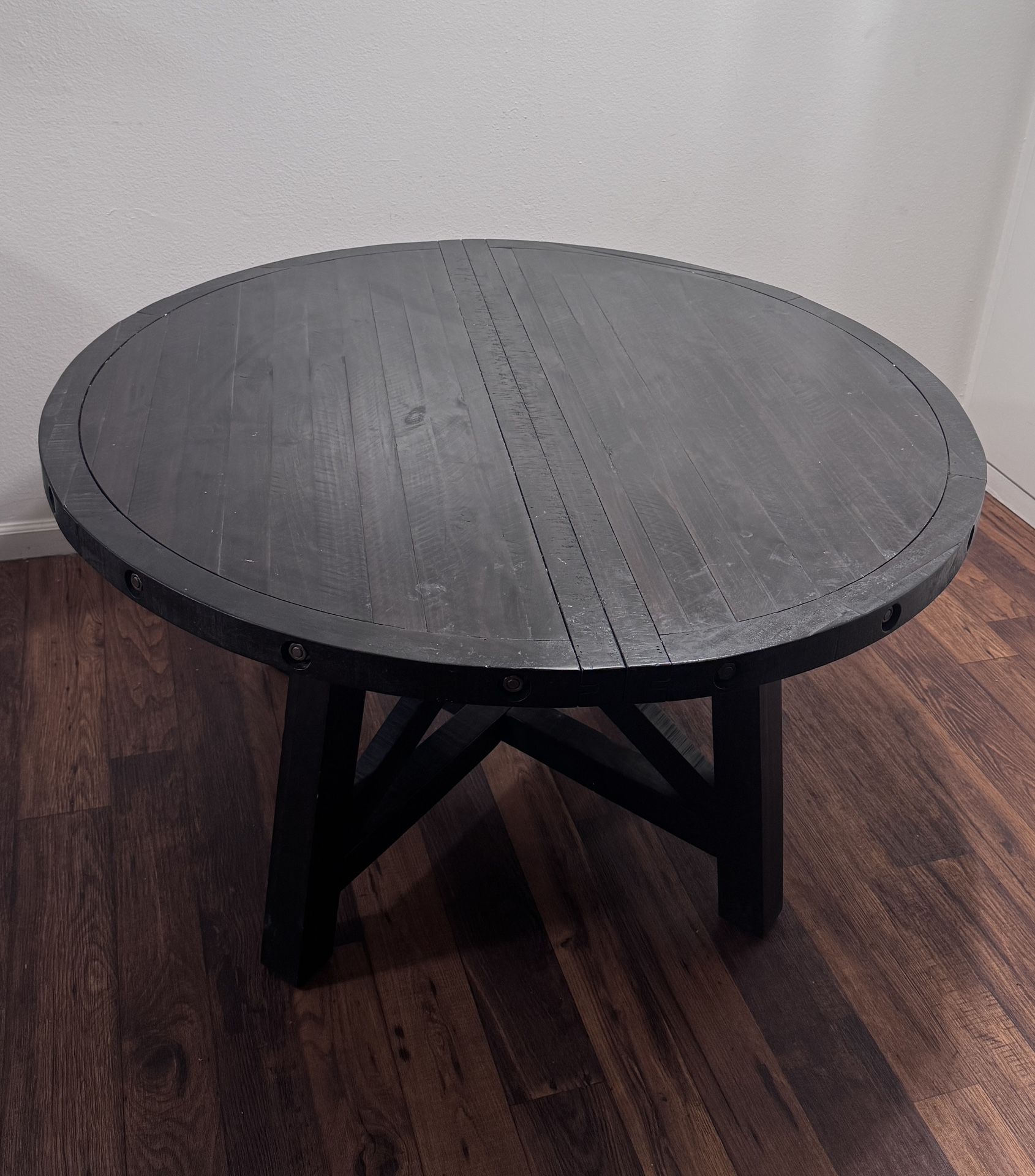 Extendable Dining Table